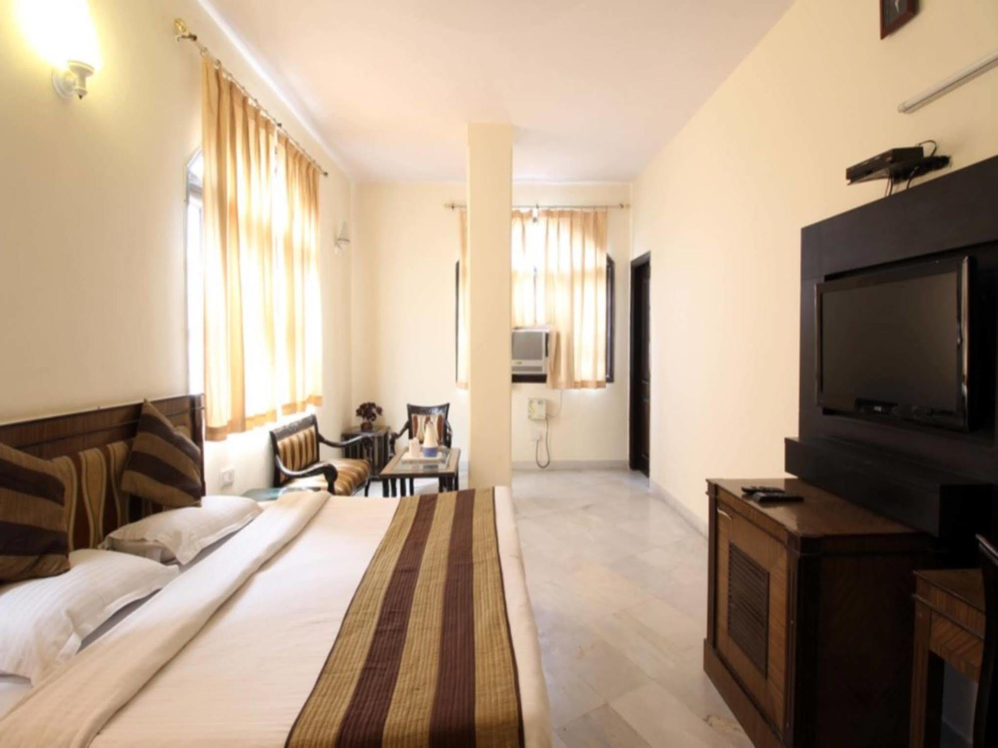 Hotel O Grand Central دلهي المظهر الخارجي الصورة