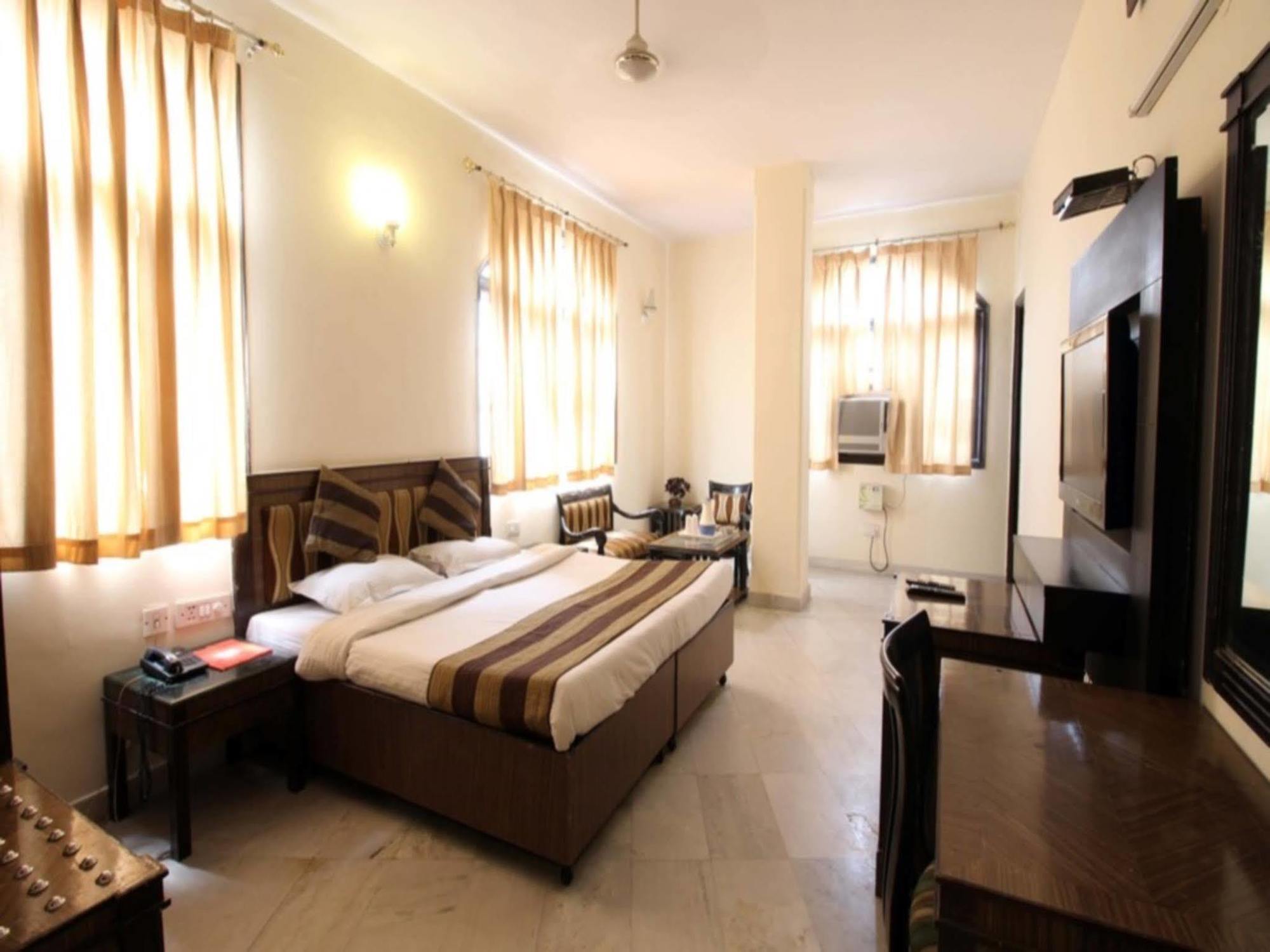 Hotel O Grand Central دلهي المظهر الخارجي الصورة